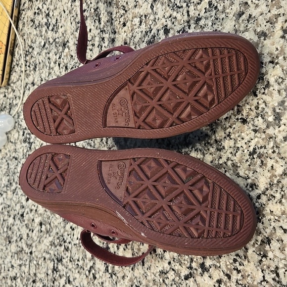 CONVERSE ALL-STAR BREA MAROON HI- TOP SNEAKERS WITH STRAP. SIZE 8 - Picture 9 of 11